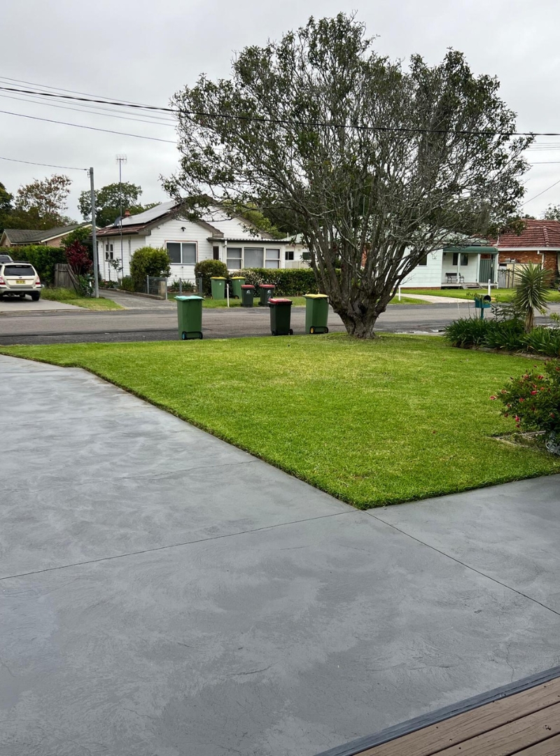JSBL Group Front Lawn and Edges 2
