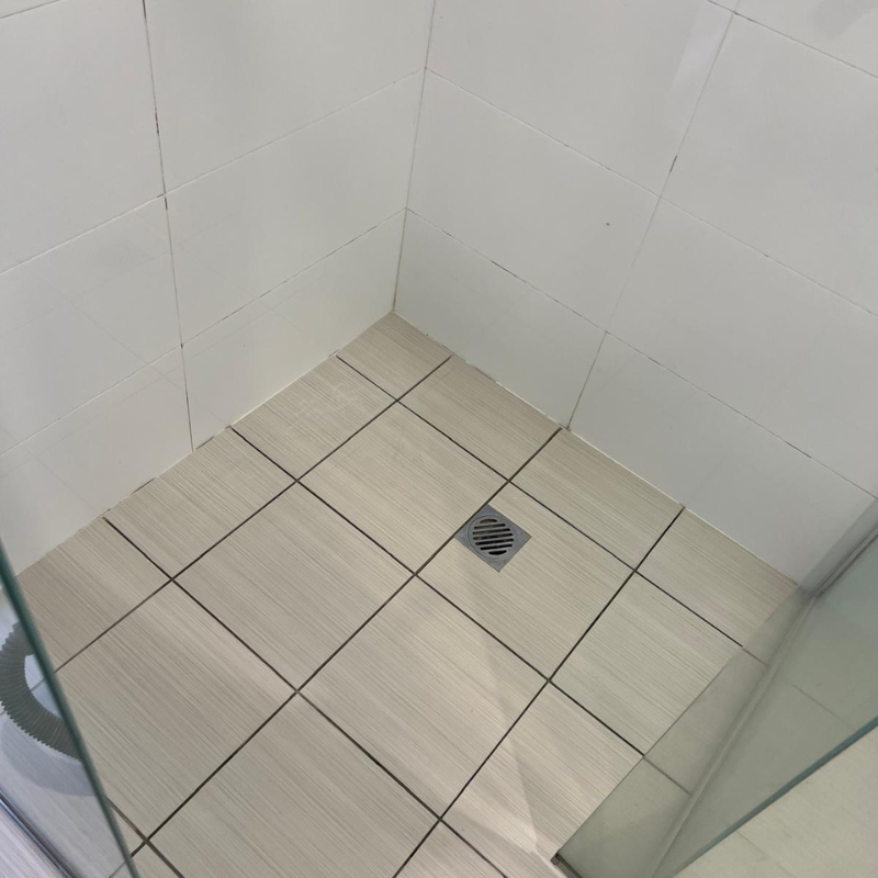 Shower Recess 4 Before Regrout